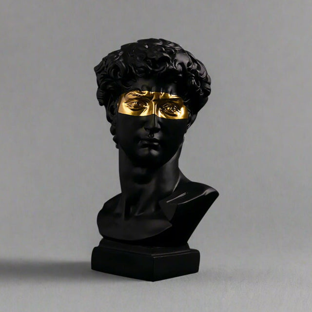 The Golden Glance David Resin Statue - Palatium Lux