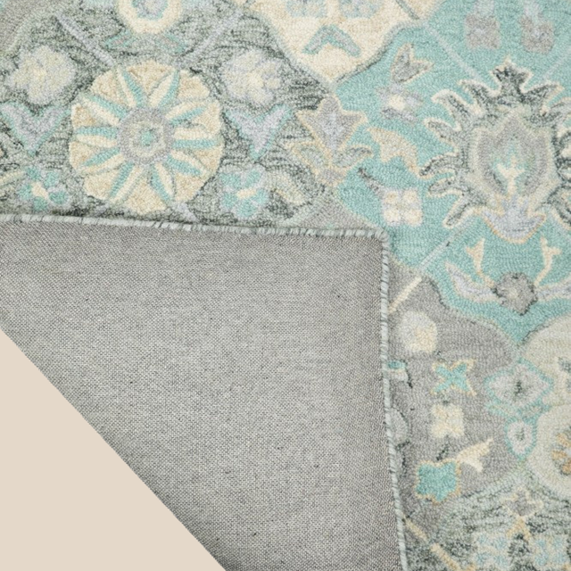 Azul Claro Hand Tufted Wool Rug - 5 x 8