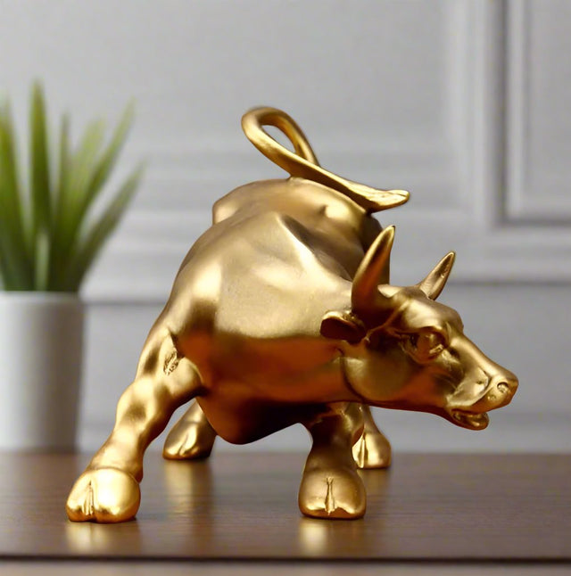 Bull of Abundance Resin Statue Gold statue - Palatium Lux