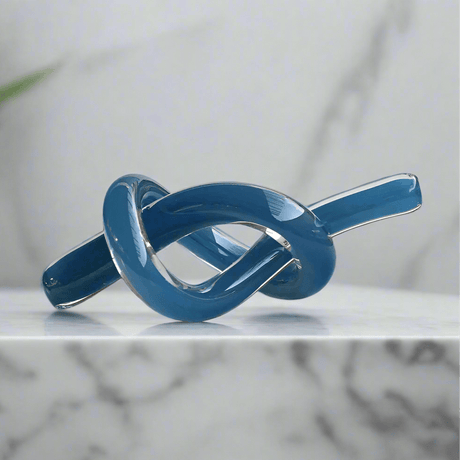 Knot Your Average Glass Statue statue - Palatium Lux