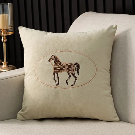 American Embroidered Horse 45CMX45CM - Palatium Lux