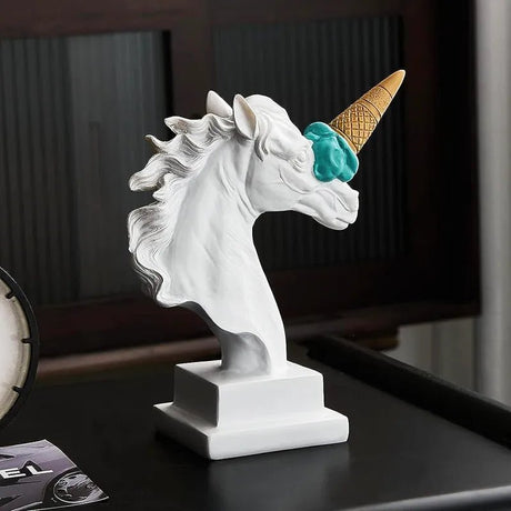 Sweet Tooth Horse Resin Statue - Palatium Lux